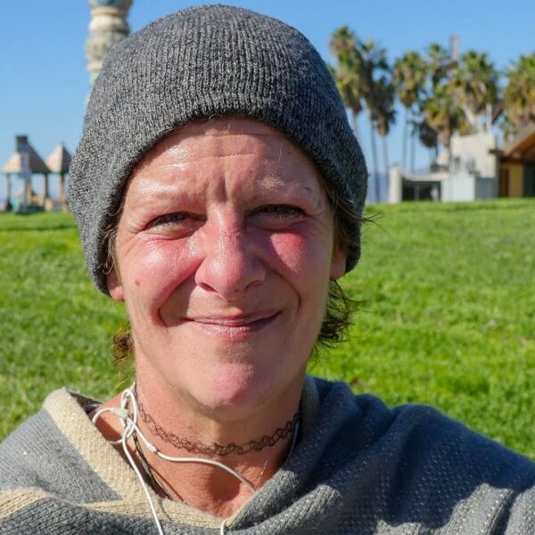 homeless woman venice beach