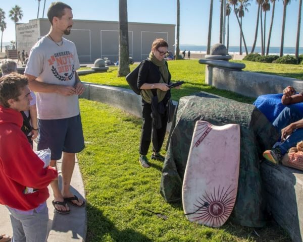 College Students Learn about Homelessness by Handing out Socks in Venice Beach