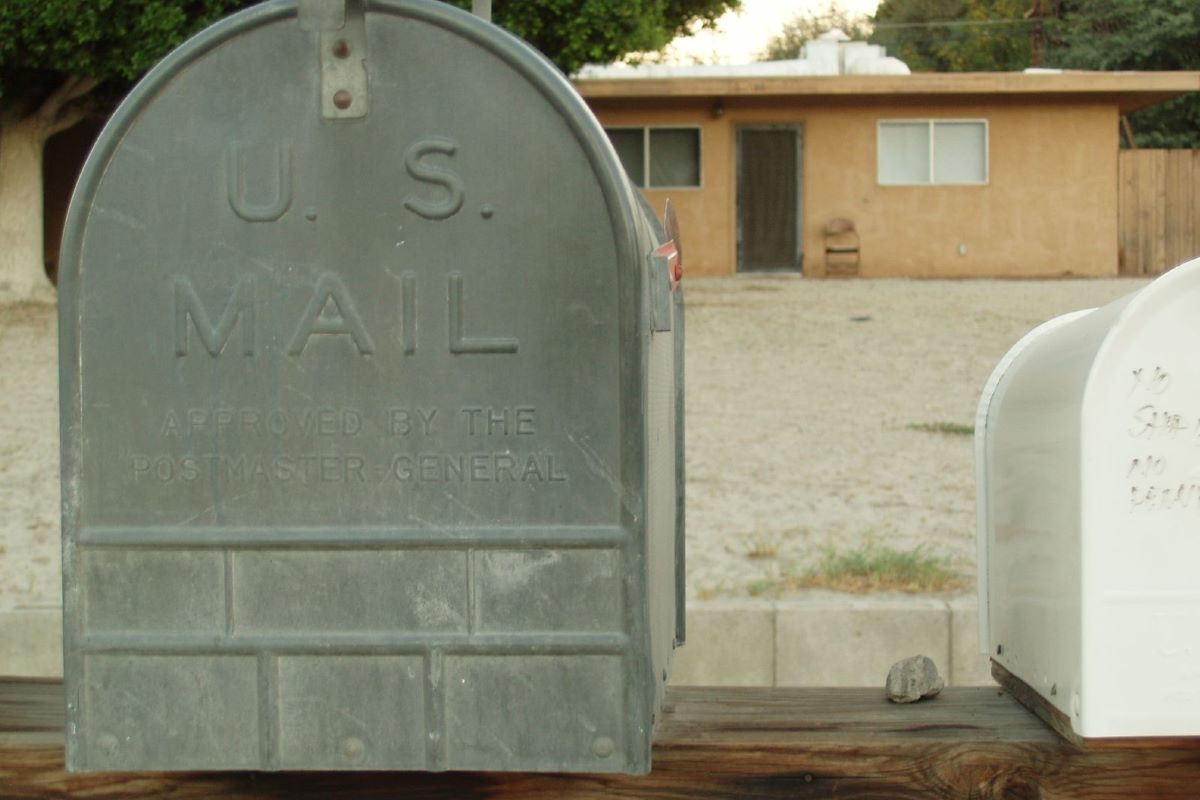 mail services