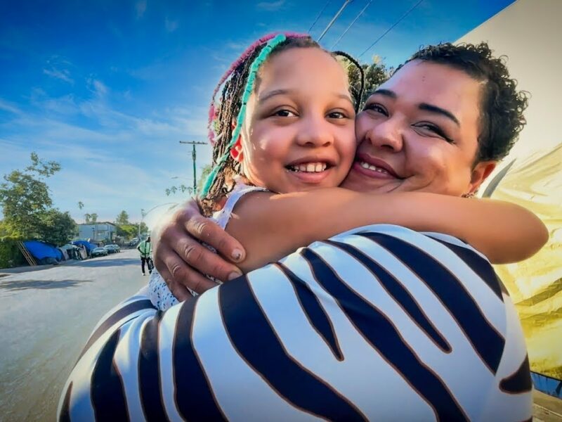 Venice Beach Homeless Mom Reunited with Daughter in Project Roomkey