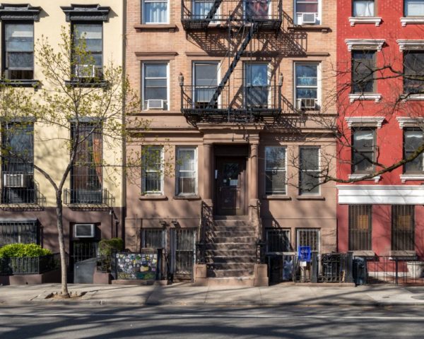 rent in a harlem apartment building