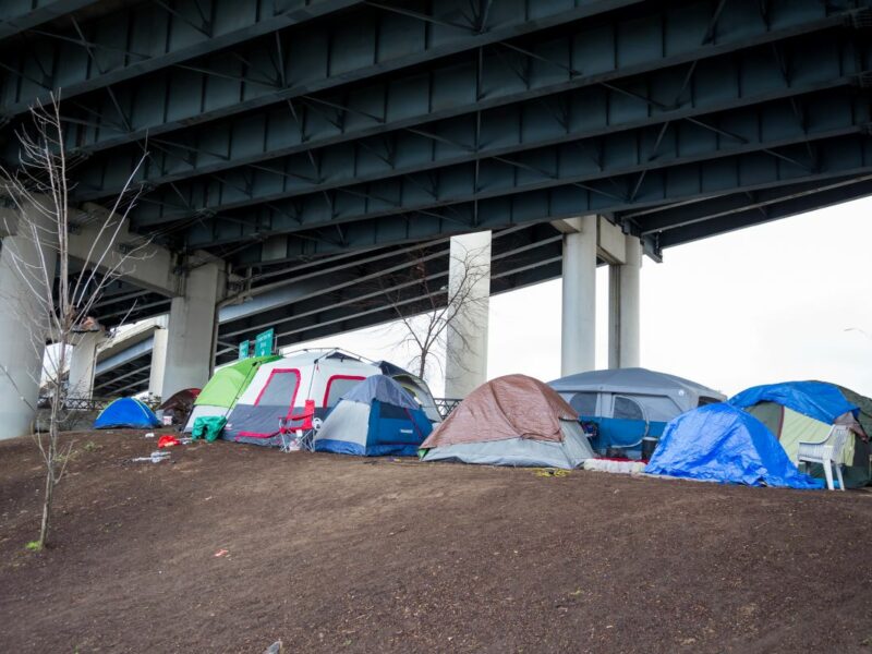 Right to Rest Bill fails for homeless camps in Oregon