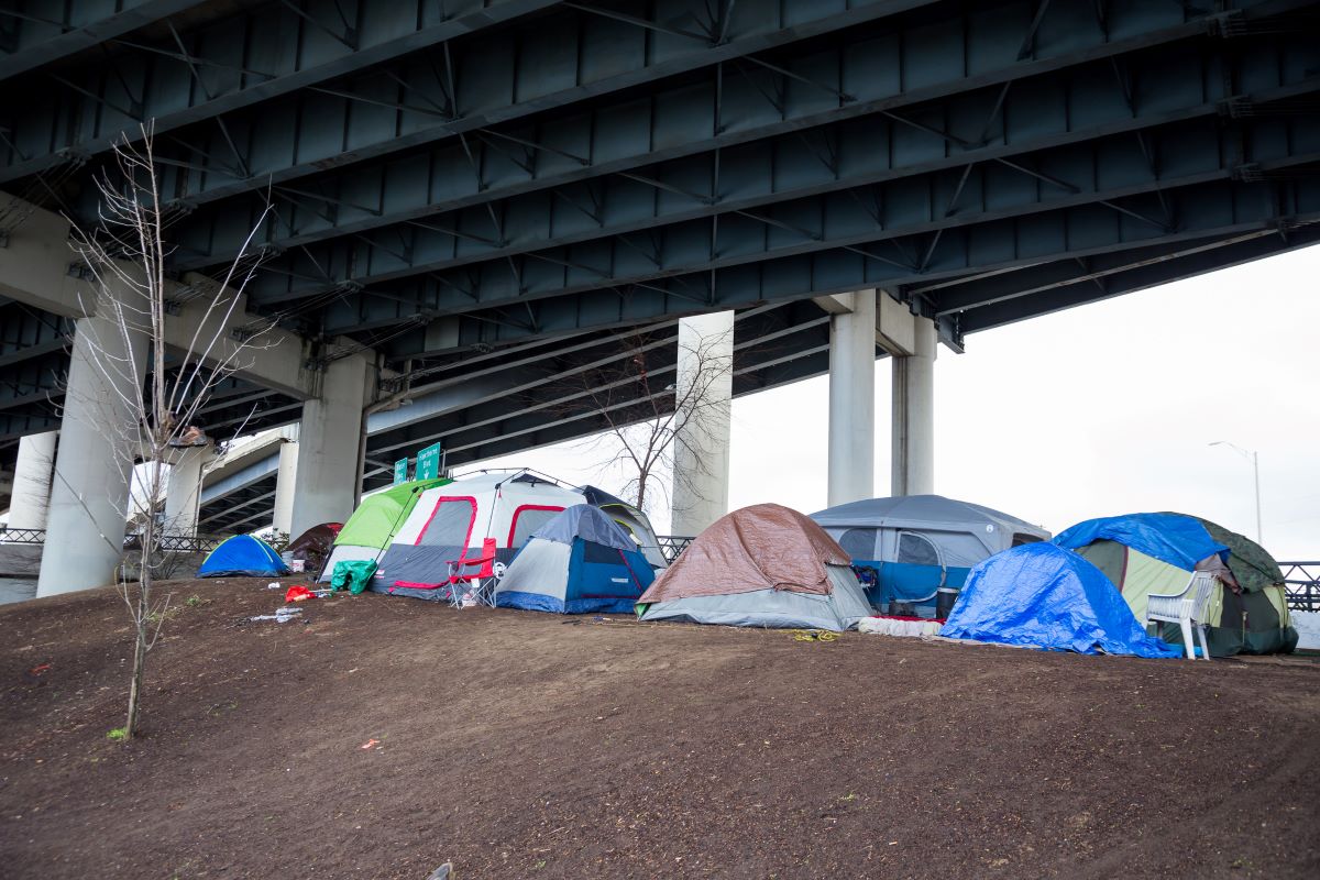 Right to Rest Bill fails for homeless camps in Oregon