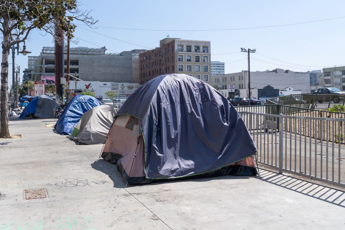 homeless advocates hands are tied as homelessness continues growing